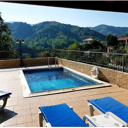 The Love Holiday House Tris Elies Exterior foto
