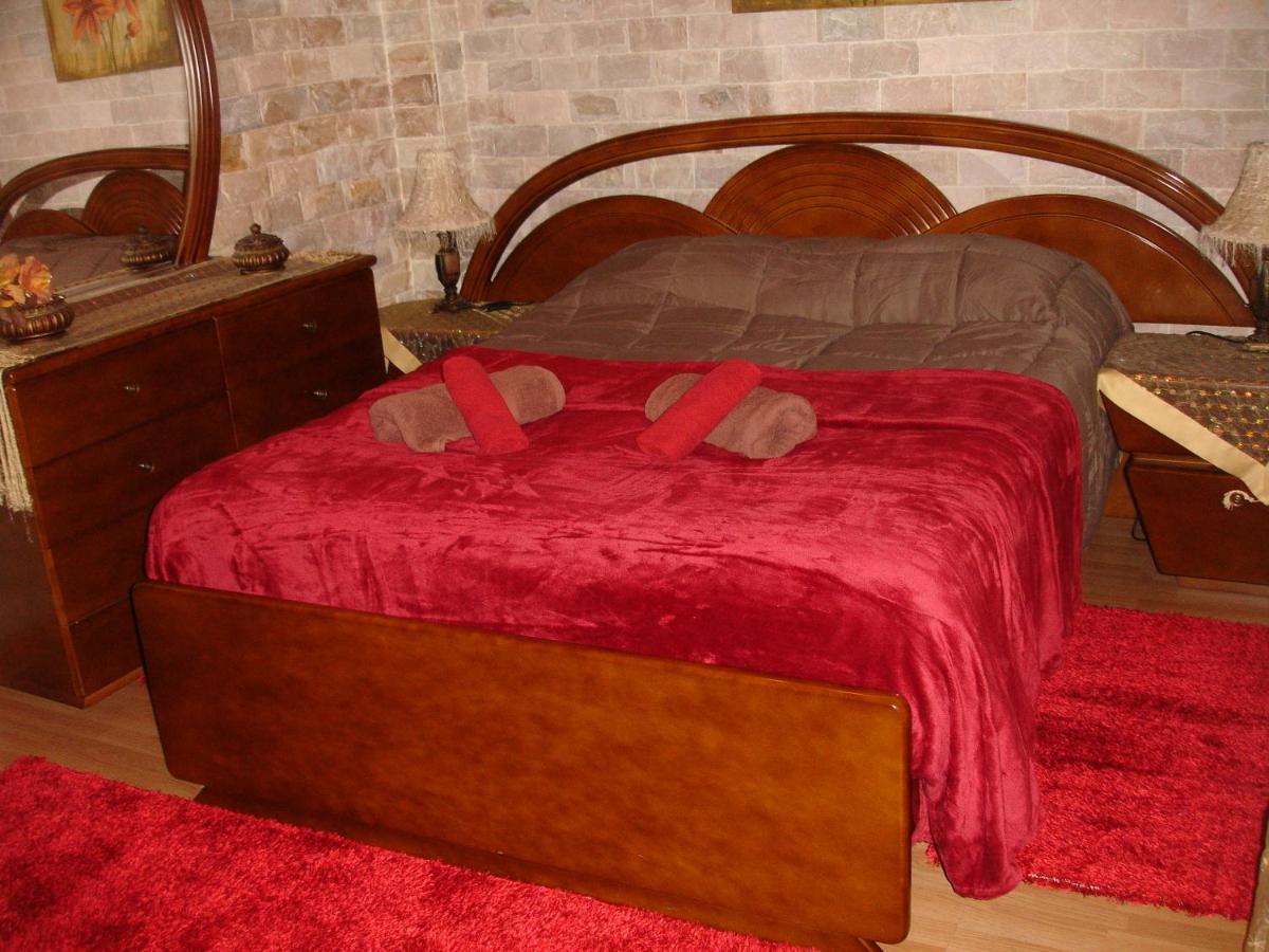 The Love Holiday House Tris Elies Exterior foto
