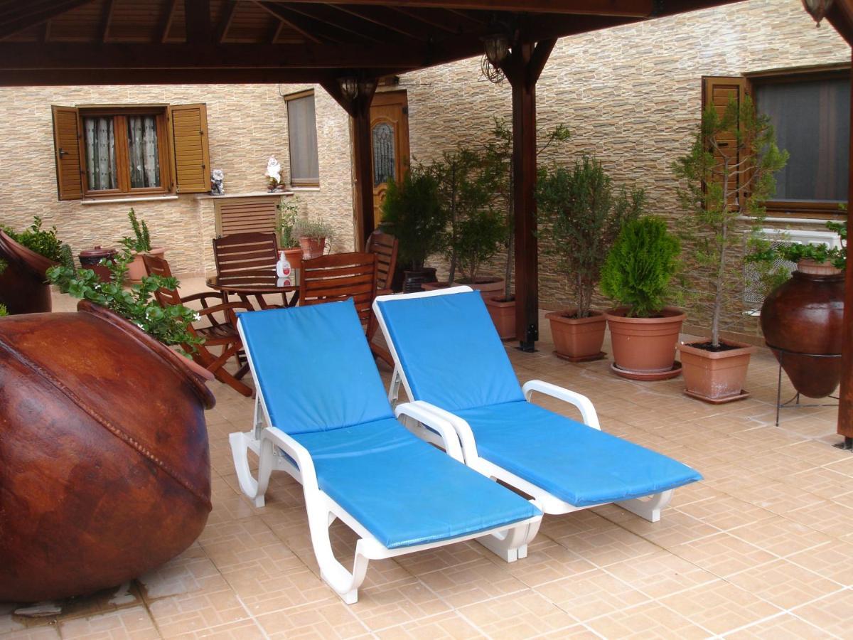 The Love Holiday House Tris Elies Exterior foto
